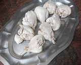 Foto del paso 2 de la receta: Contramuslo de pollo cocido y asado con papas y mojo