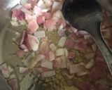 A picture of step 1 of Tuwon shinkafa miyar kubewa.