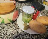 Foto del paso 1 de la receta: Patatas guisadas con carne y caldo de cocido en un plis plas
