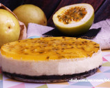 Foto del paso 4 de la receta: Tarta fresca de yogur y maracuyá con base de oreo