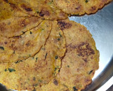 યમ થેપલાં(thepla recipe in Gujarati) રેસીપી સ્ટેપ3ફોટો