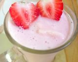 Foto langkah ke 3 dari resep Smoothies Strawberry Banana 🍓🍌.