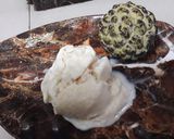 A picture of step 4 of Sitafal (custard apple) ice cream.