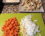 Foto del paso 1 de la receta: Risotto de calabaza y setas