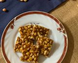 A picture of step 12 of Groundnut chikki/peanut brittle.