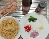 Foto langkah ke 1 dari resep Mie Goreng Ayam Rindu Kebersamaan.