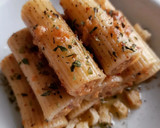 Foto del paso 7 de la receta: Rigatoni rellenos de butifarra de huevo