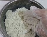 Foto langkah ke 4 dari resep Kue Putu Bambu Daun Kelor (Cetakan Daun Pisang).