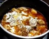 A picture of step 3 of Chicken tikka handi.