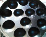 A picture of step 4 of Rava Appe.