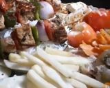 A picture of step 4 of Paneer Shashlik Sizzler.
