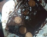A picture of step 7 of Rio biscuit chocolate cake.