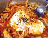 Hình bước làm 3 của món Bánh mì cá mồi chảo