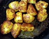 A picture of step 6 of Aloo potol rasa (Odia style potato pointed gourd curry).