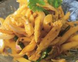 A picture of step 5 of Raw mango onion salad.