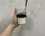 Hình bước làm 9 của món Sữa chua úp ngược