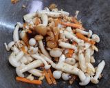 รูปขั้นตอนการทำที่ 4 ของ เห็ดชิเมจิผัดไข่