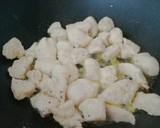 Foto del paso 2 de la receta: Pollo "2 salsas"