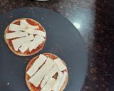 A picture of step 3 of Bhakri pizza.