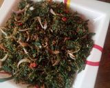 A picture of step 3 of Kwadon Zogale (moringa leaf salad).