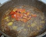 Foto langkah ke 3 dari resep Semur daging cincang dan kentang.