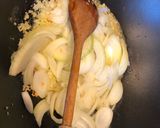 A picture of step 3 of Stir Fried Shrimp and Veggies Pasta.