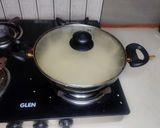 A picture of step 7 of Restaurant Style Methi Matar Malai (whitegravy+matar).