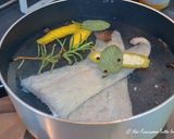Foto del passaggio 1 della ricetta Ravioloni Baccalà e ricotta su vellutata di patate