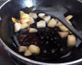 A picture of step 1 of Aloo posto.