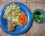 Foto langkah ke 1 dari resep 73) Sup Jagung Ayam.