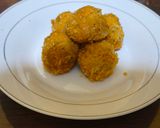 Foto langkah ke 3 dari resep Bola Ayam wortel isi keju.