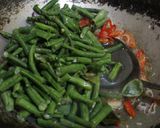 Foto langkah ke 3 dari resep Tumis kacang panjang tempe tahu pedas manis.