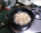 A picture of step 4 of Fried Modak.