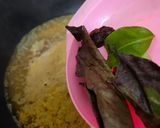 Foto langkah ke 3 dari resep Ayam Goreng Kremes.