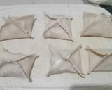 Foto langkah ke 4 dari resep Crab Rangoon / Pangsit Cheesy Crab.