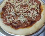 Foto langkah ke 5 dari resep 1092. Margherita Pizza with Pepperoni.