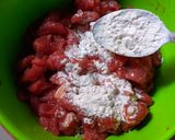 Foto langkah ke 2 dari resep Daging Cah Bawang Bombay.