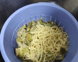 Foto del paso 2 de la receta: Tallarines con jamón, alcachofas y soja
