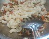 A picture of step 4 of Macaroni Open Sandwich.