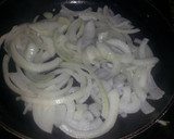 Foto del paso 5 de la receta: Albóndigas en salsa de cebolla y queso