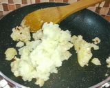 A picture of step 6 of Garlic Potato Rings.
