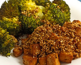 Foto del paso 3 de la receta: Tofu macerado y cocinado en freidora de aire 🌬️ con brócoli 🥦