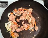 Foto langkah ke 2 dari resep Tuna Spaghetti Aglio Olio.