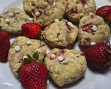 Foto del paso 4 de la receta: Galletitas De Frutillas Con Crema De Leche "Para Mamá"❤️ Pocos Ingredientes