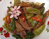 Foto langkah ke 5 dari resep Tumis Cue Tongkol dengan Lombok Ijo.
