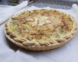 Foto del passaggio 8 della ricetta Quiche di pasta brisè con carciofi 🥧