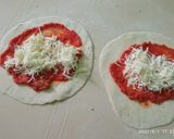 صورة لخطوة 6 من وصفة بيتزا سوفلي 😋😋😋