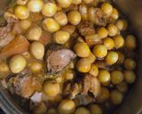 Hình bước làm 3 của món Trứng cút kho tàu