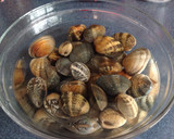 Foto del paso 1 de la receta: Almejas a la marinera
