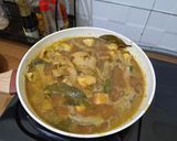 Foto langkah ke 5 dari resep Ceker Topping Mie Ayam Karya Anindya.